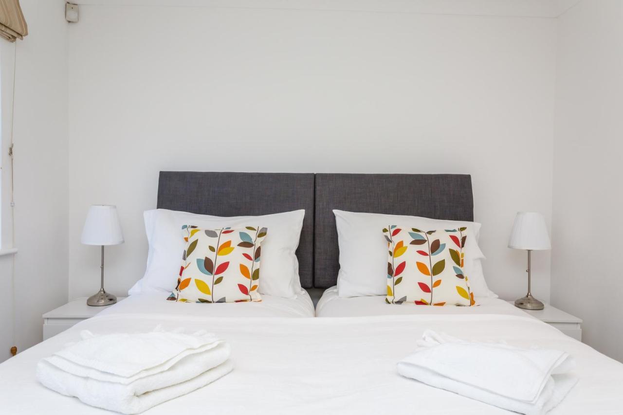 Modern Mews House With Free Parking Space, And Patio By Huluki Sussex Stays Brighton Ngoại thất bức ảnh